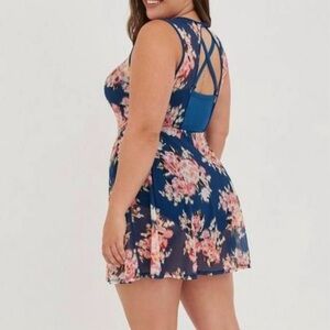 Torrid Swim Dress Ikat Floral Peplum Strappy Back Built-In Bra Plus 1 D/DD